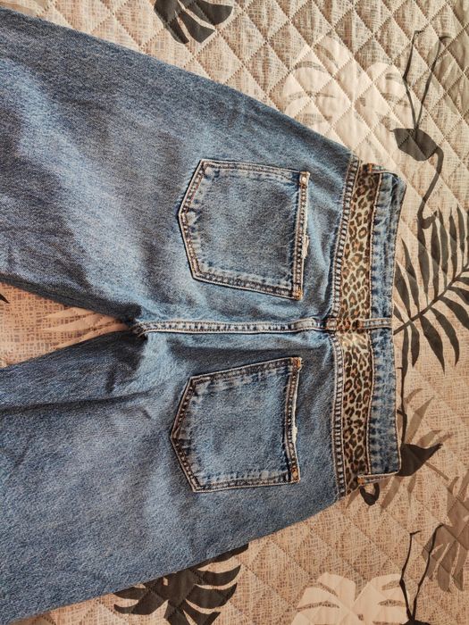 Дамски дънки размер XS