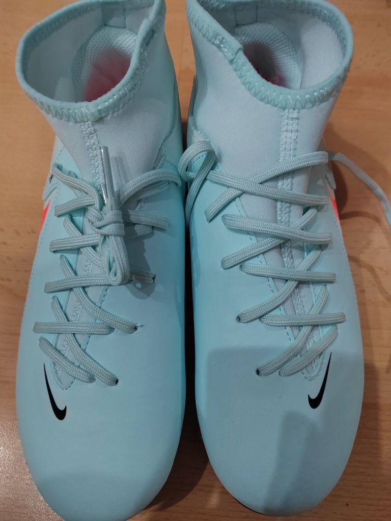 Нови бутонки nike 38н. И стоножки adidas 37.5