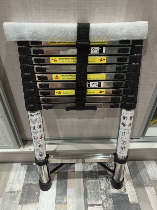 продавам телескопична стълба 3,2м.