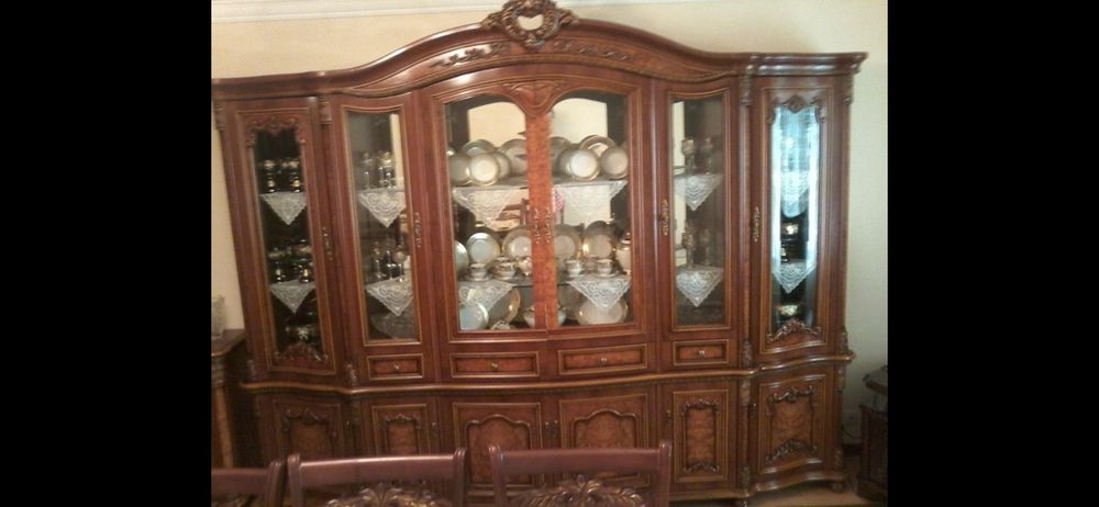 Xitoy mebeli sotiladi