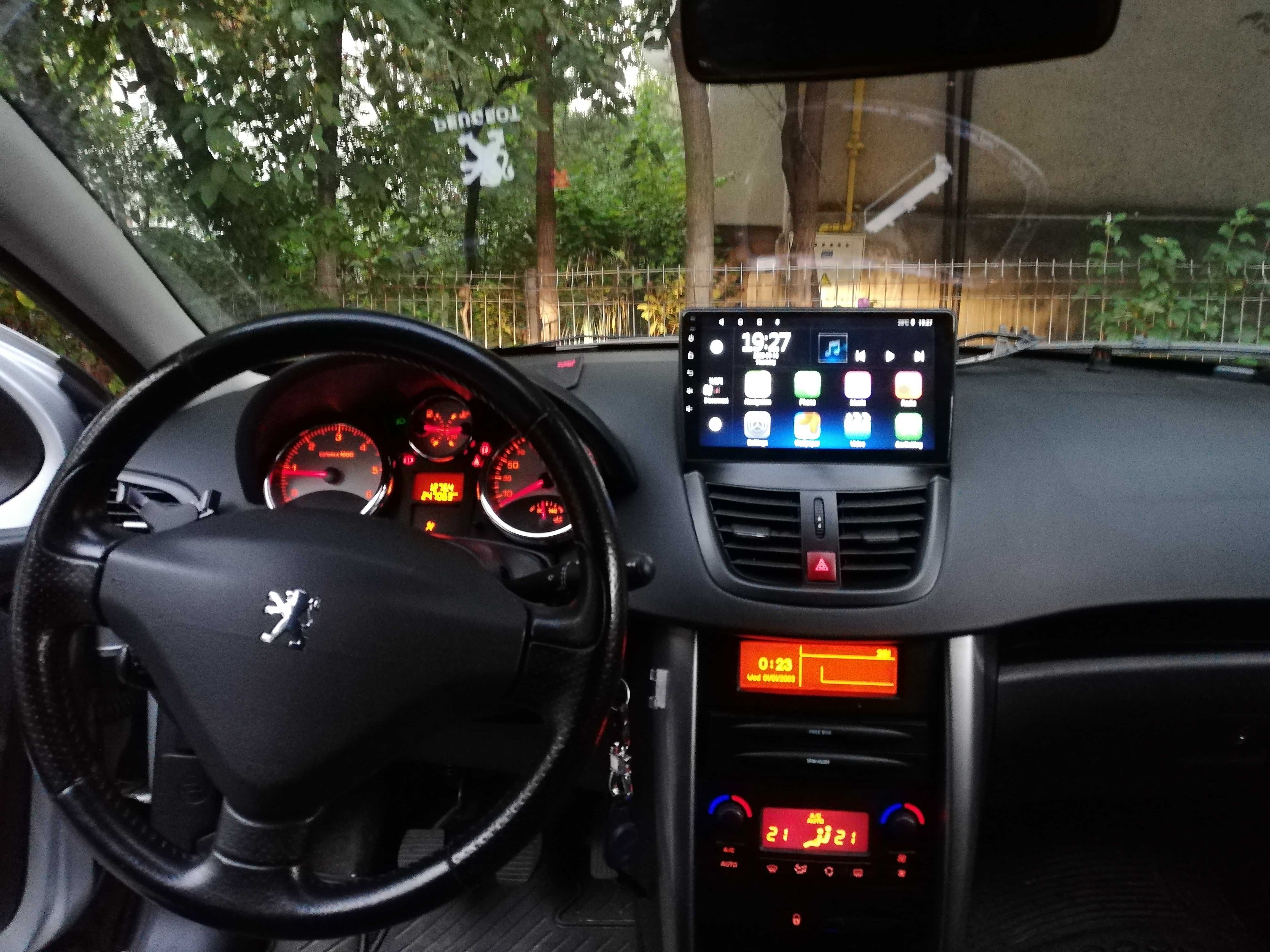 Navigatie android Peugeor 207 GPS Waze YouTube Carplay BT