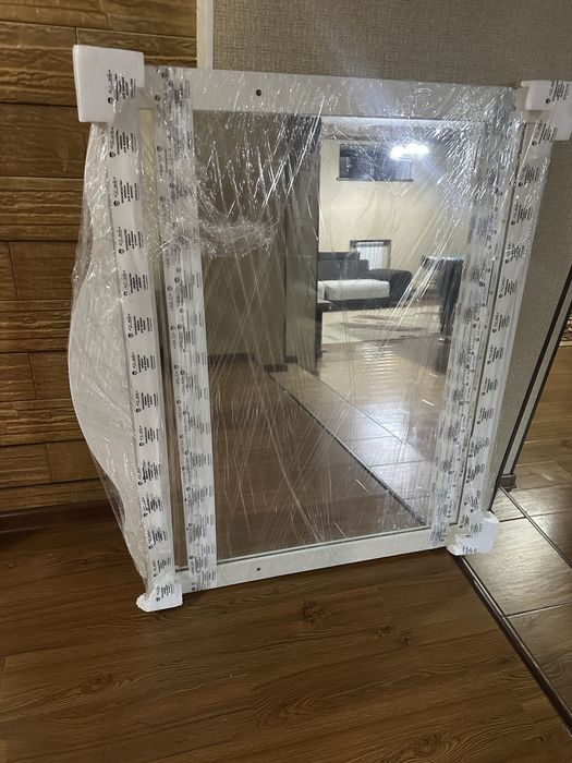 Зеркало для ванных комнат