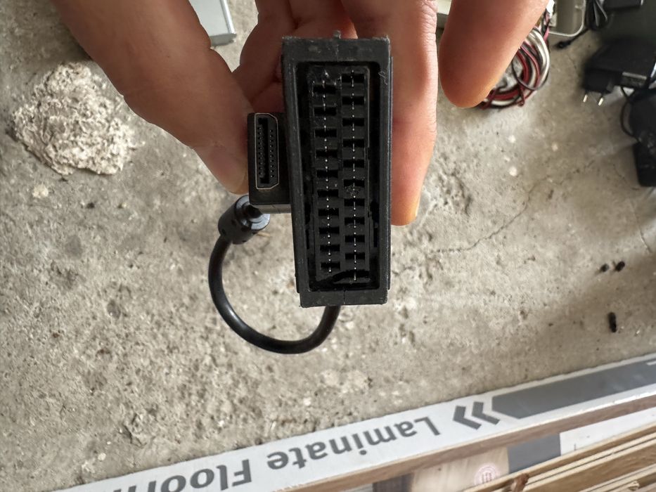 Adaptor HDMI to scart