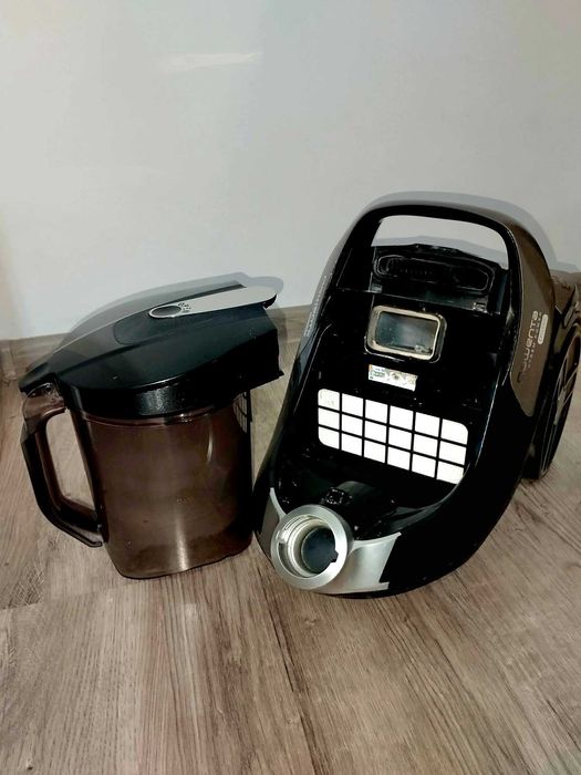 Прахосмукачка Rowenta Silence Force Cyclonic 550w
