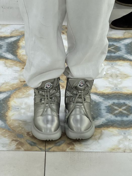 Продам женскую обувь