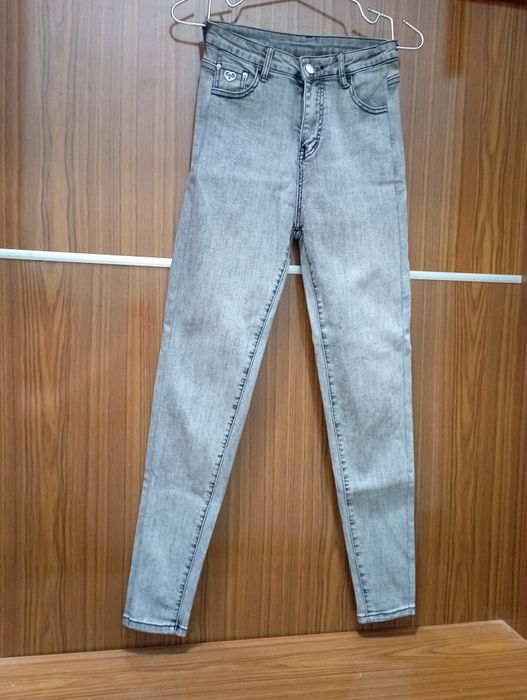 Джинсы капри новые