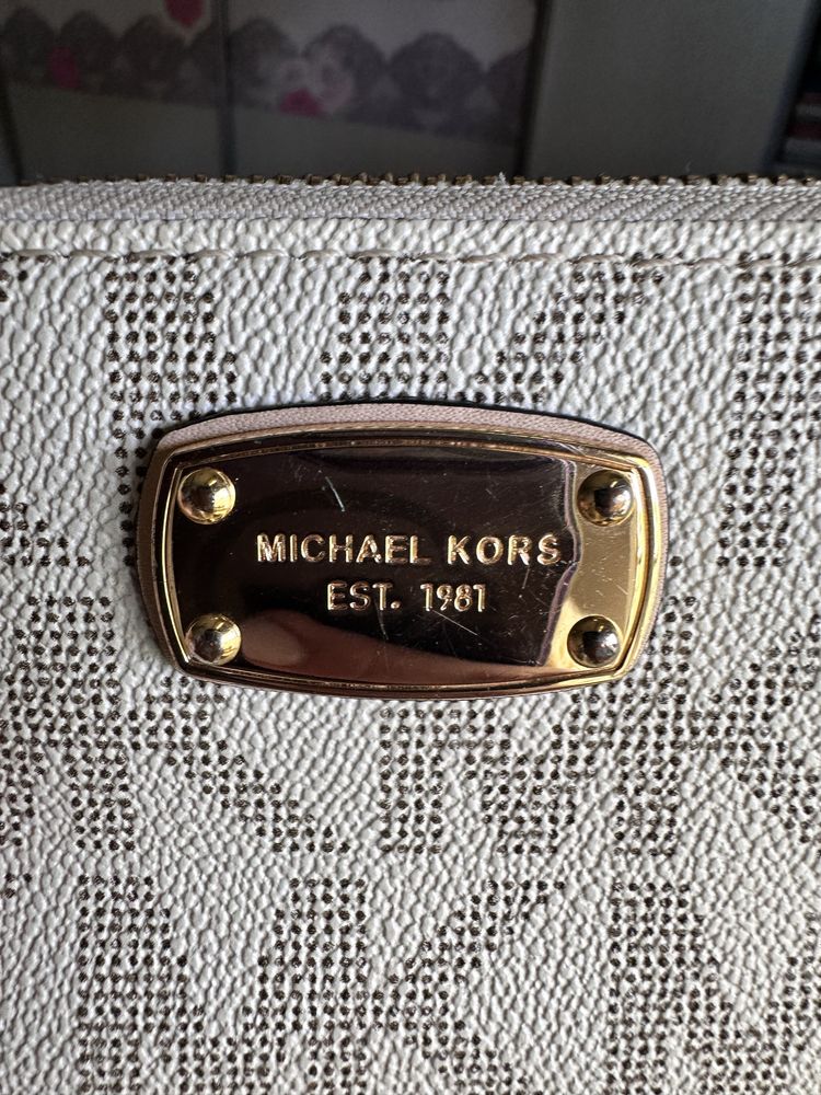 Michael Kors портфейл