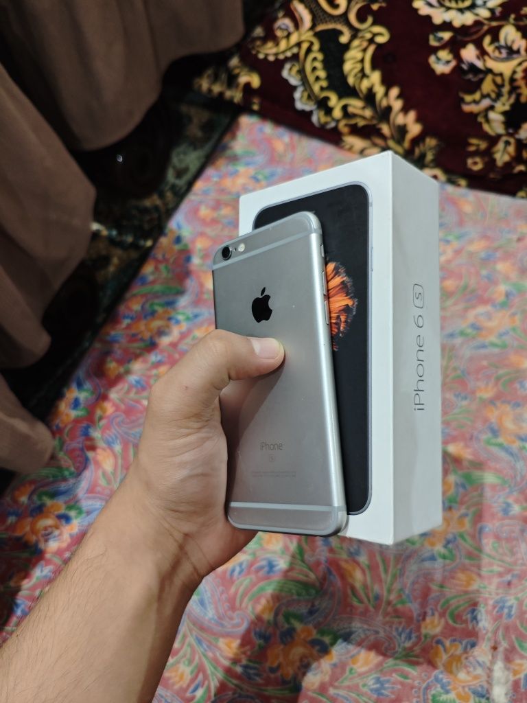 Продам Iphone 6s 64gb