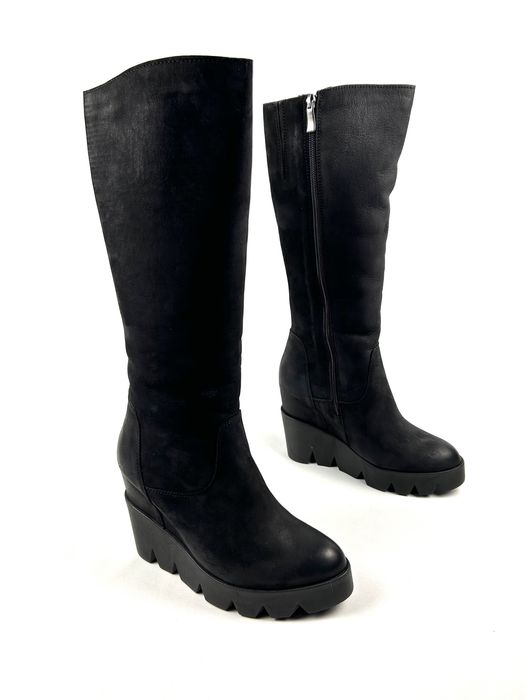 Женские зимние сапоги, кожаные и замшевые