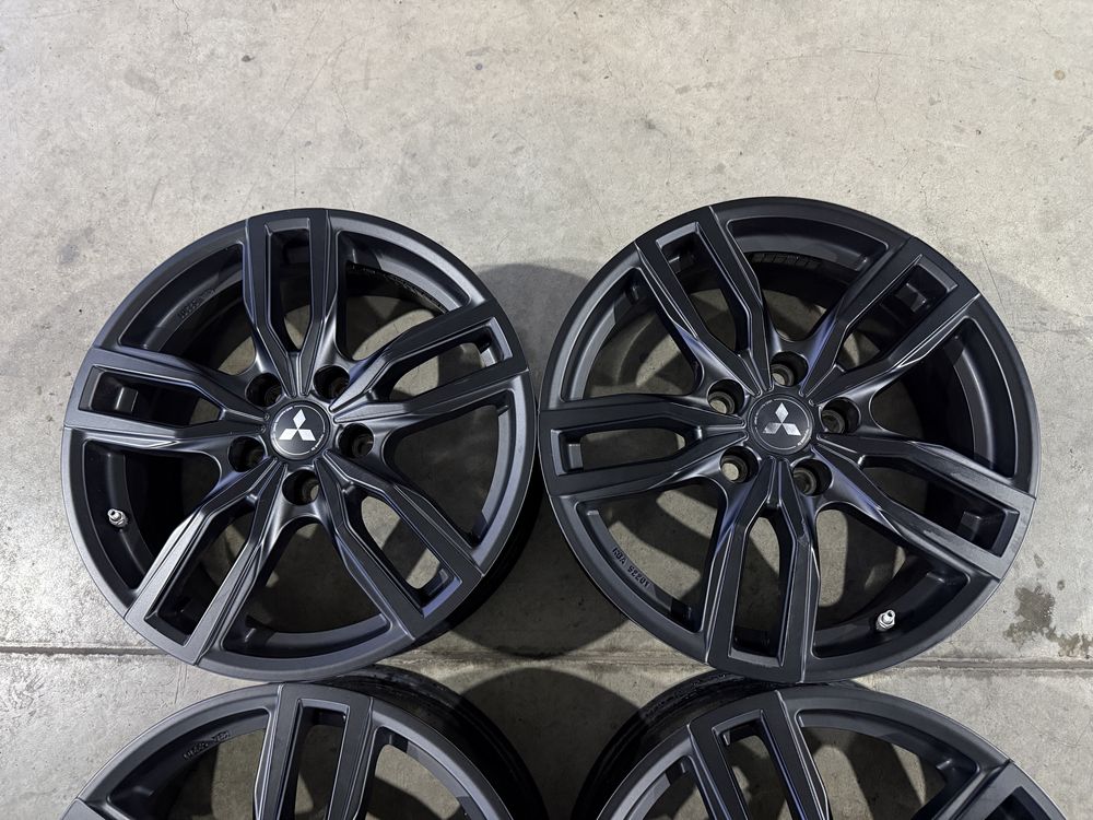 4бр. КАТО НОВИ 17” ОРИГИНАЛНИ Джанти 5x114,3 за -MITSUBISHI-7Jx17,ET38