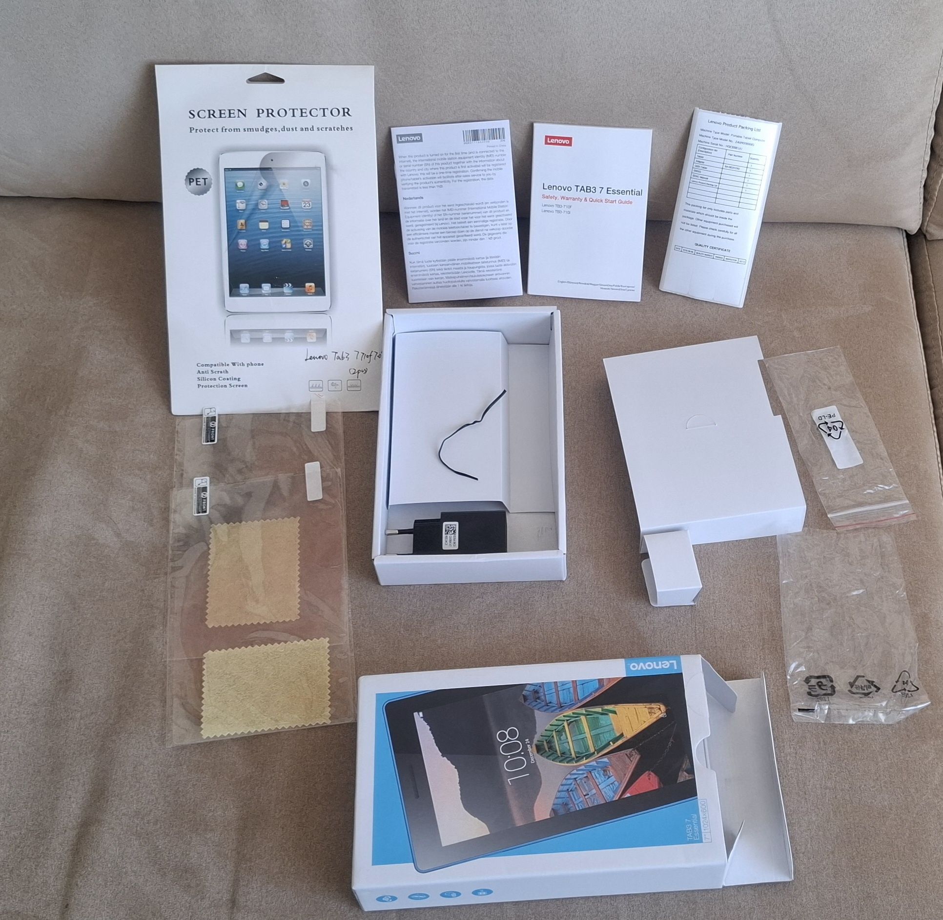 Таблет Lenovo Tab3 7"