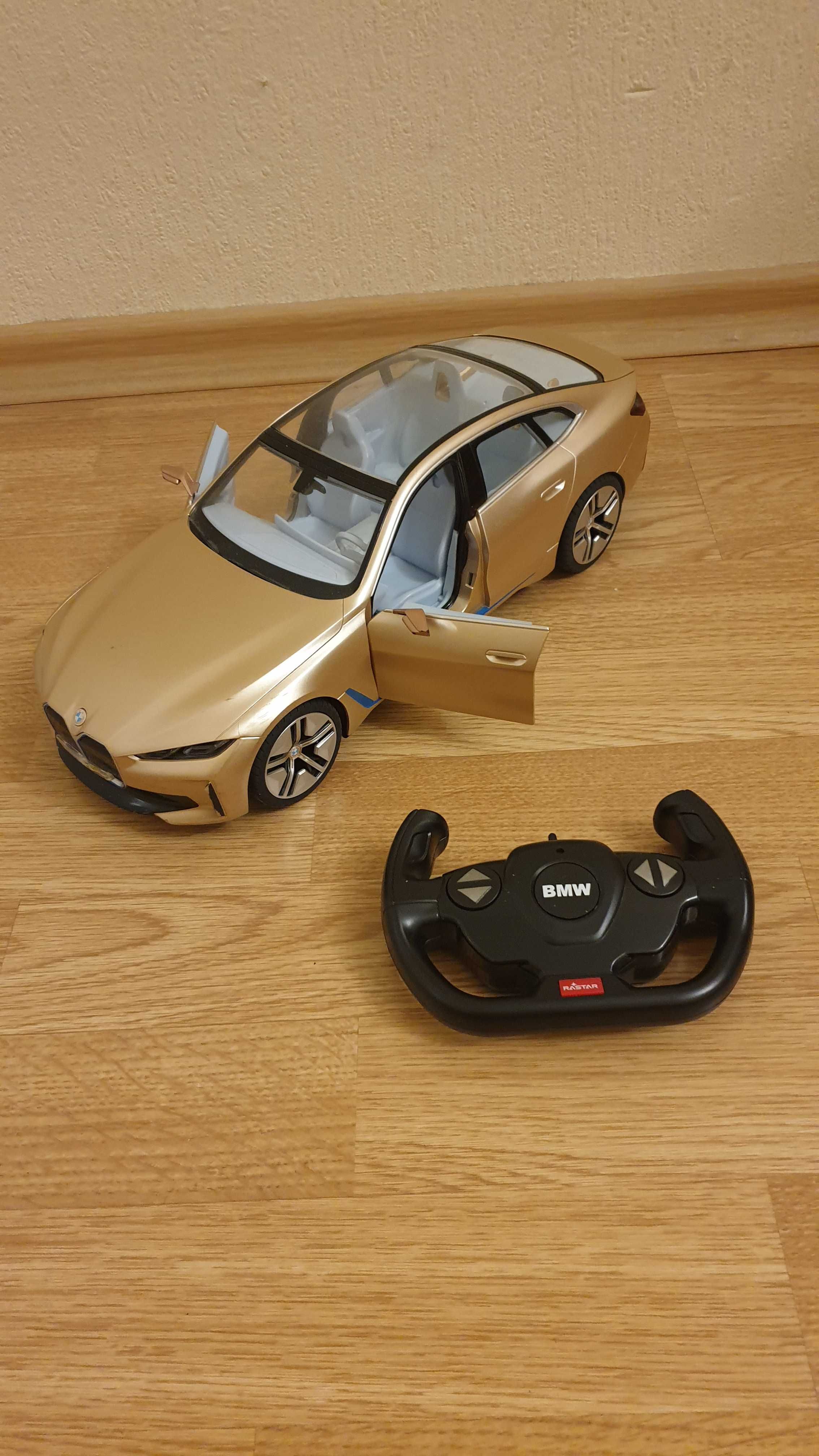 Детска кола BMW, дистанционно управление, със светещи фарове, с кутия