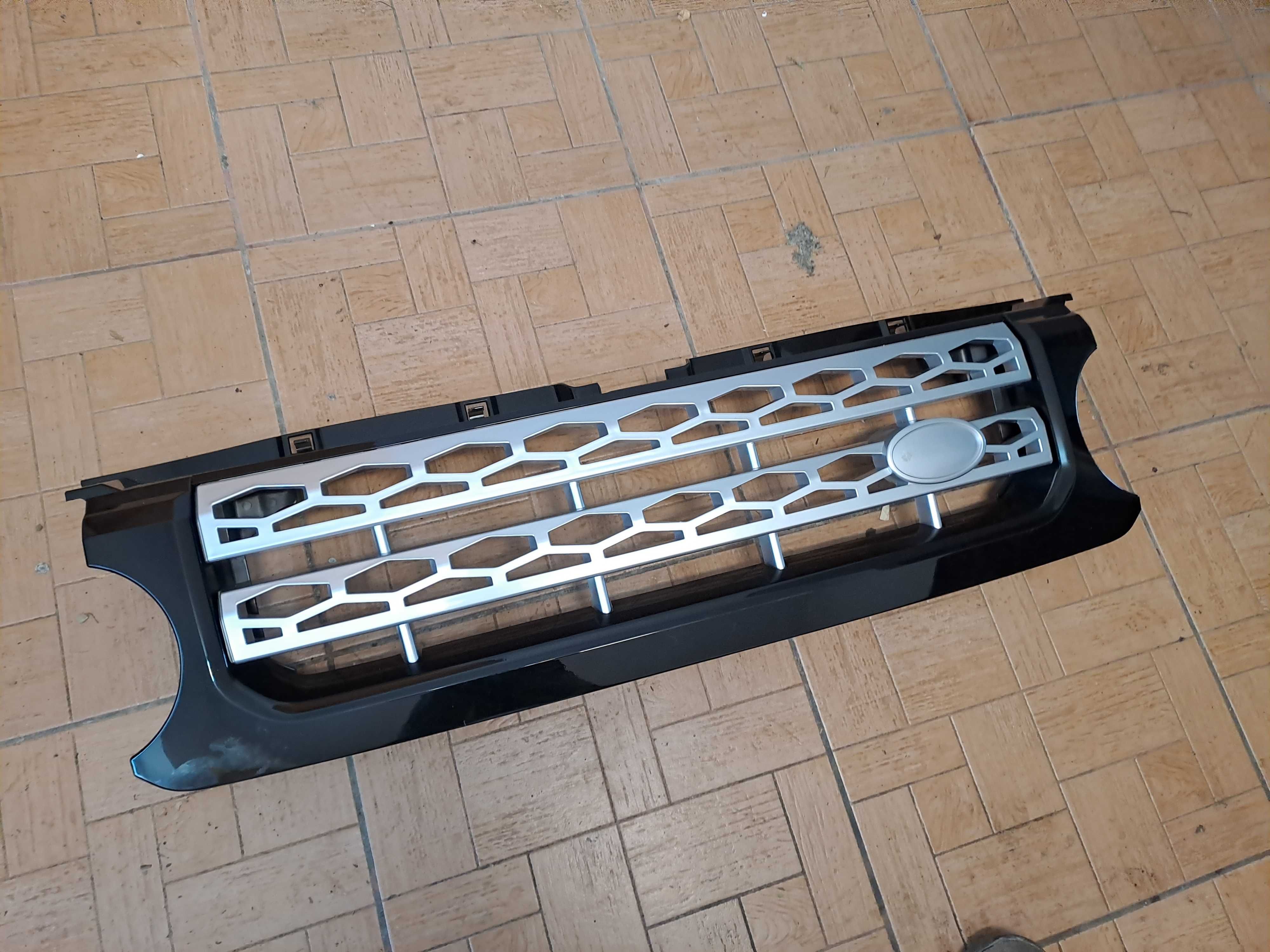 Grila cu semn  radiator capota Land Range rover Sport