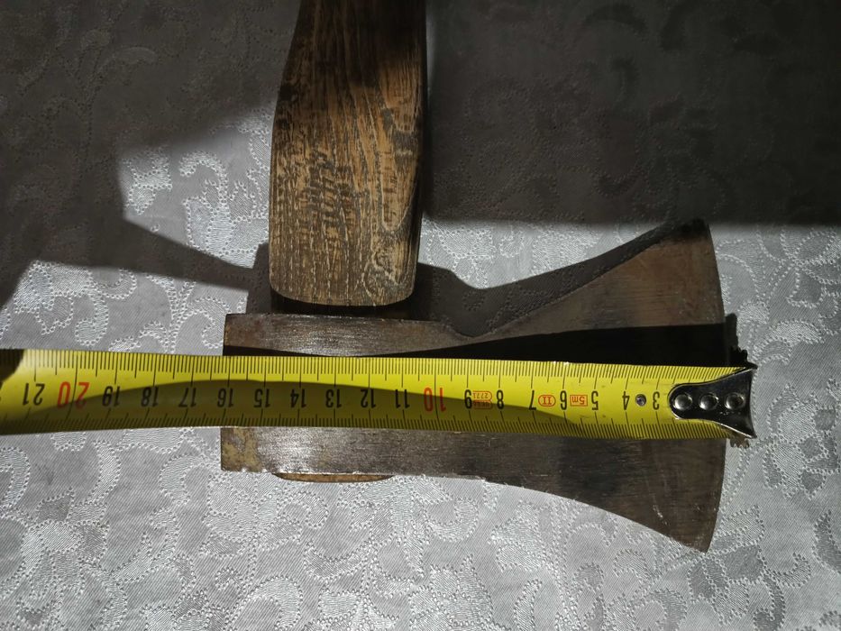 Немска брадва-топор