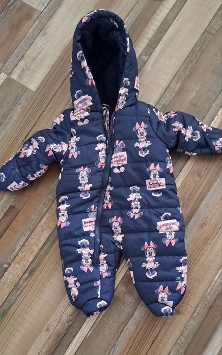 Salopeta bebelusi 
68 cm 
Este luata pt bebelina mea dar este prea mar