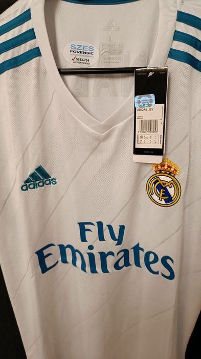 Vând tricou Cristiano Ronaldo cu autograf