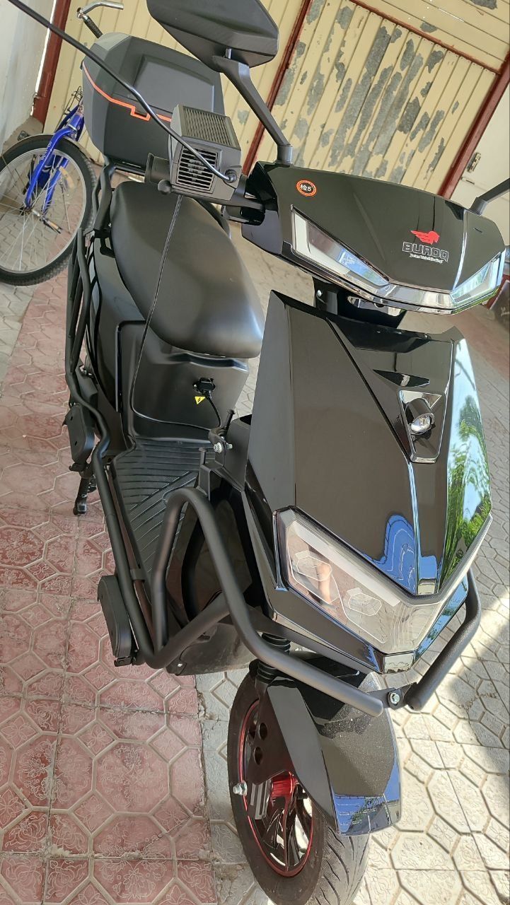 Skuter sotiladi holati yangi
