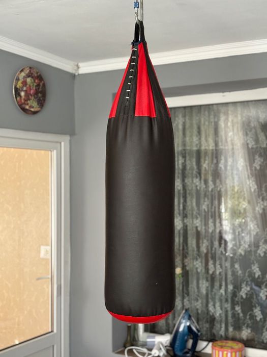 Отдaм дapом боксерскую грушу