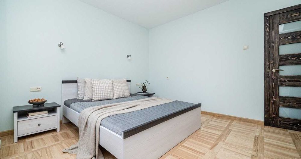 Дава се под наем Тристаен апартамент в Бургас, Братя Миладинови - 85 кв.м за 408 € - Снимка #2