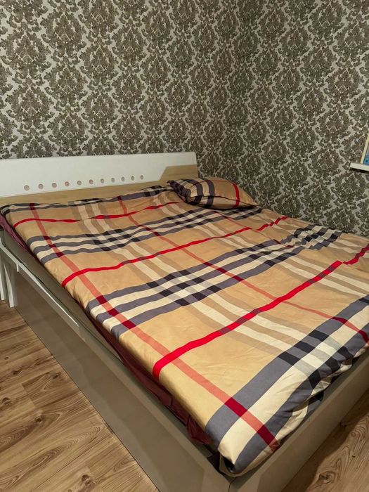 Продам кровать с ортопедическим матрасом, в отличном состоянии.