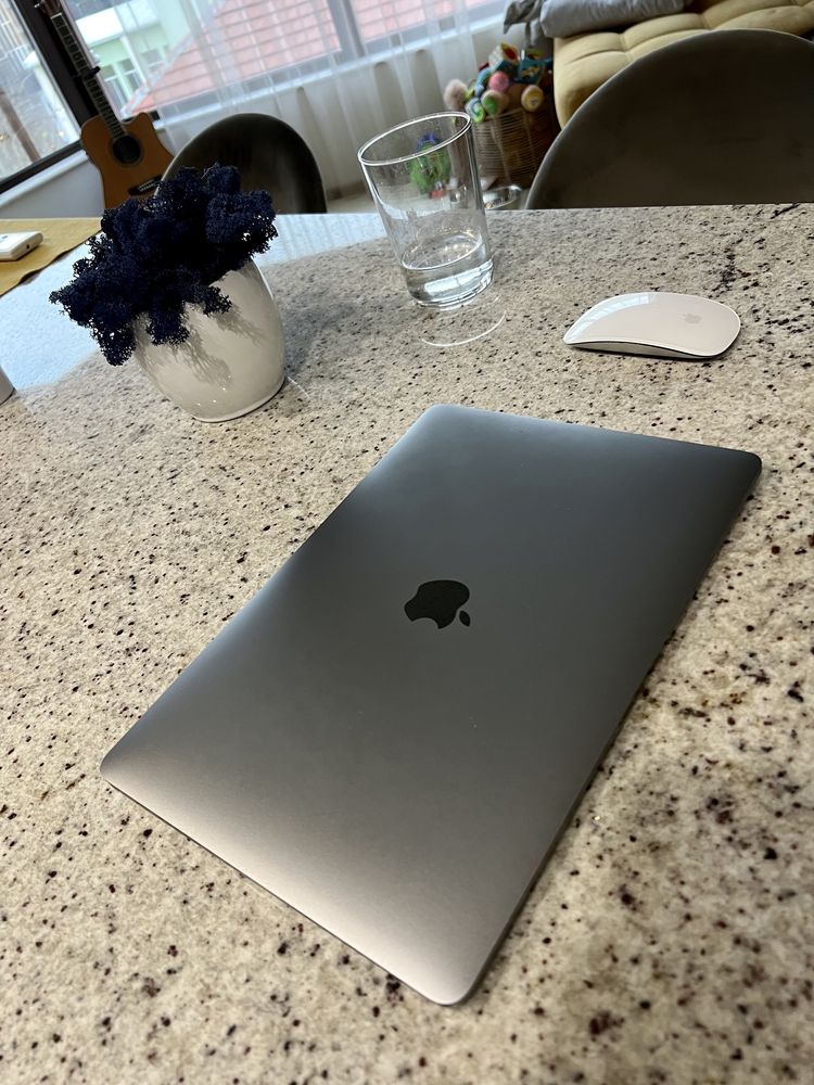 Apple MacBook Air M1