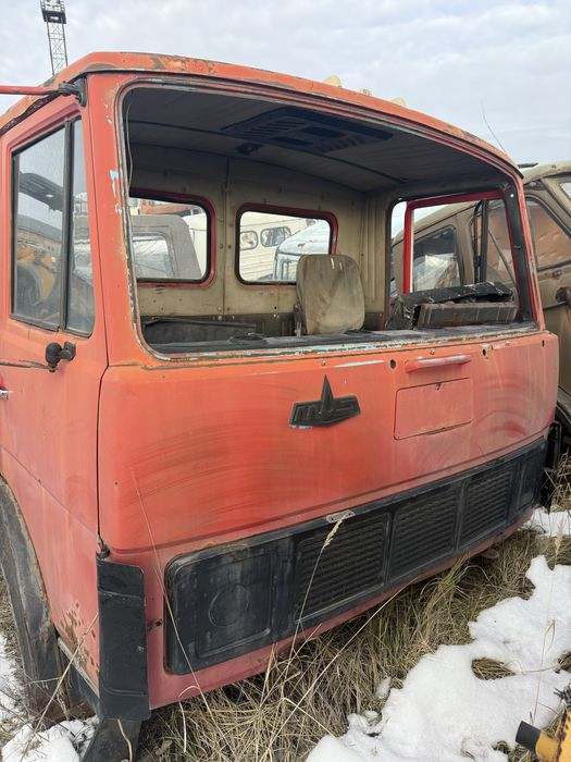 Продам МаЗовские кабины