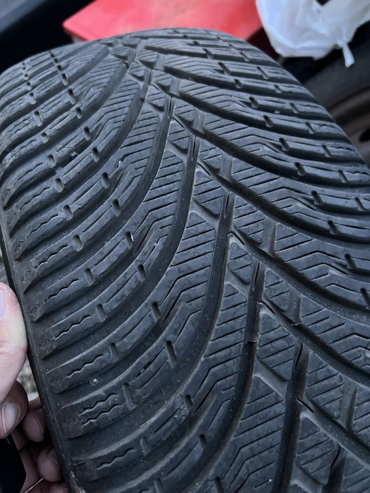 215/60 16 BFGoodrich g-Force Winter2