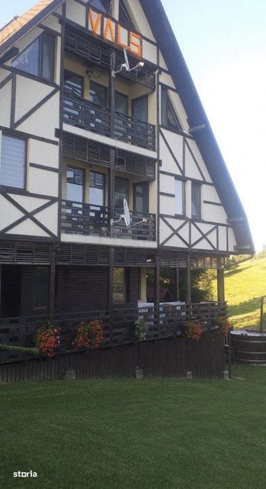 Oportunitate de investitie - ensiune 6 camere, ciubar, sauna, zona Bel