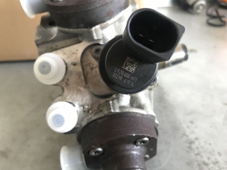 Pompa de inalta presiune BMW 3.0D,seria3,5,7.Cod 0445010617