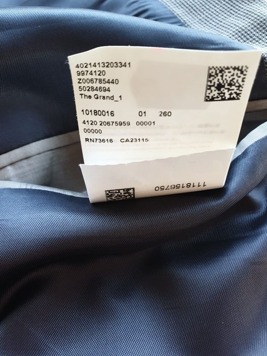 Sacou Hugo boss,100% lana virgina,dimensiune  L