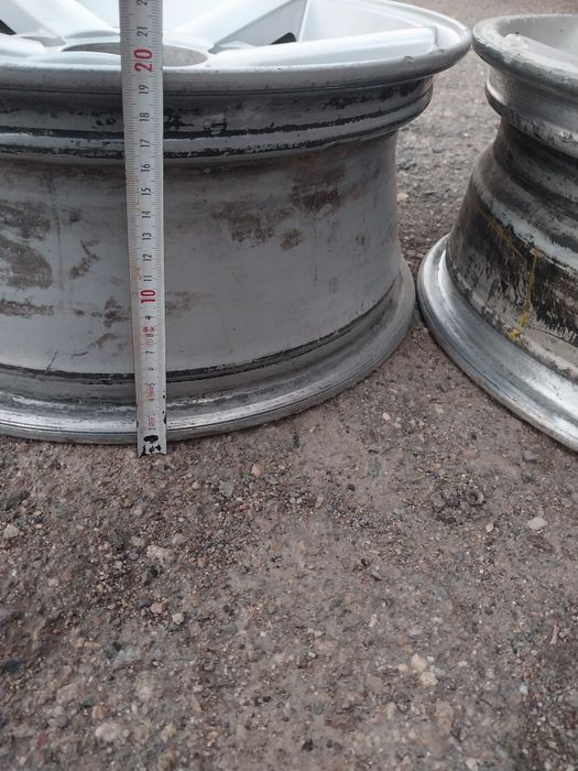 2 диски на Ниву R16 поштучно. За 1 диск 30 тысяч.