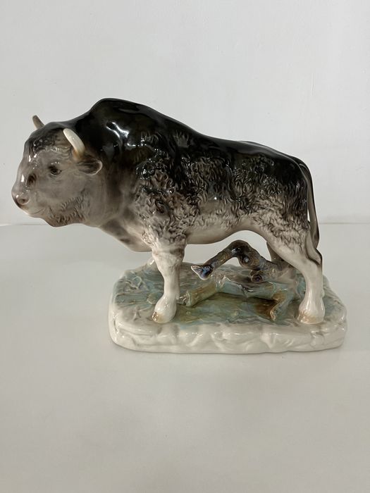 Zimbru portelan bibelou romanesc