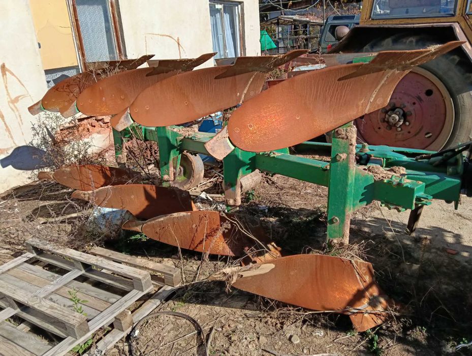 Плуг Dowdeswell 3+1