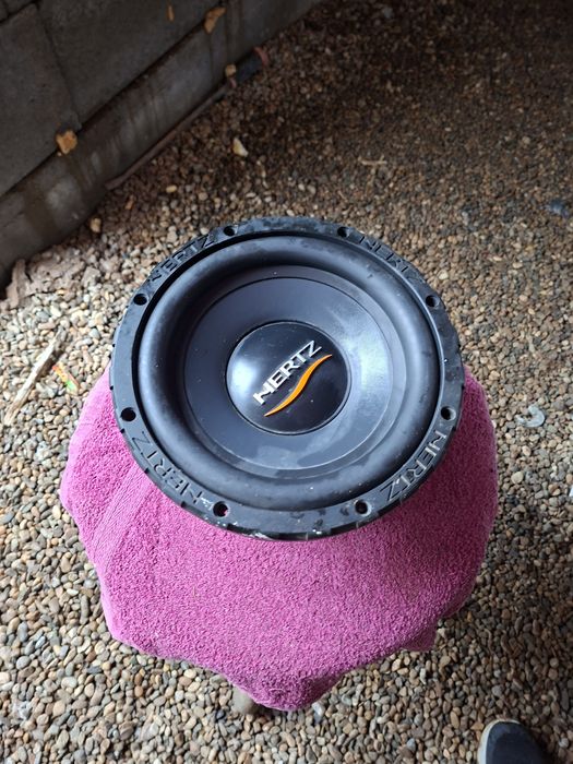 Difuzoare Hertz si subwfwer