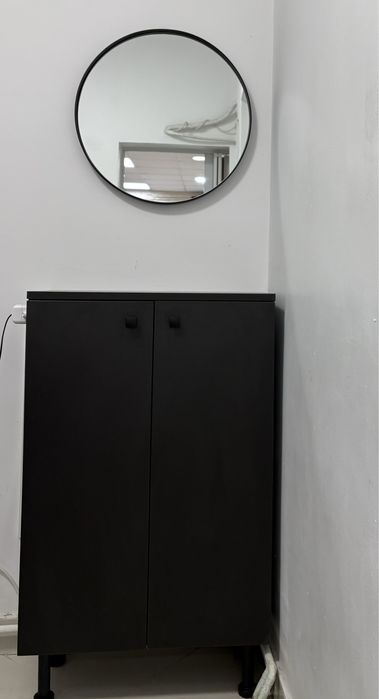 Vând mobilier pentru salon. Toate produsele sunt în stare foarte buna.