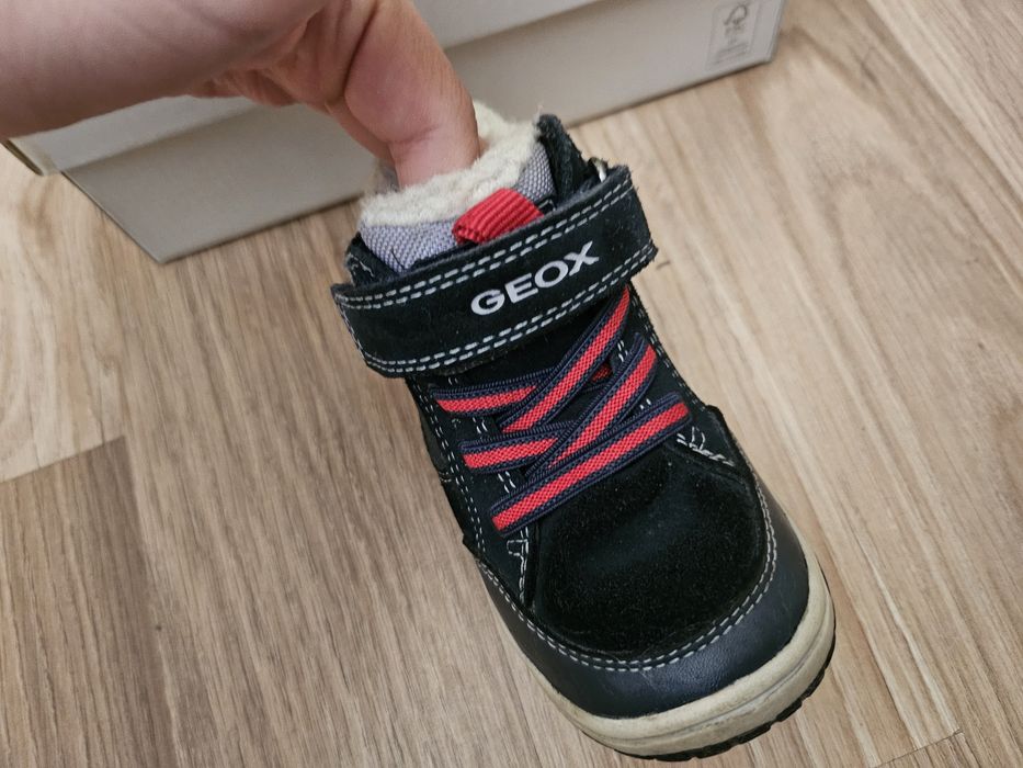 Топли ботушки GEOX