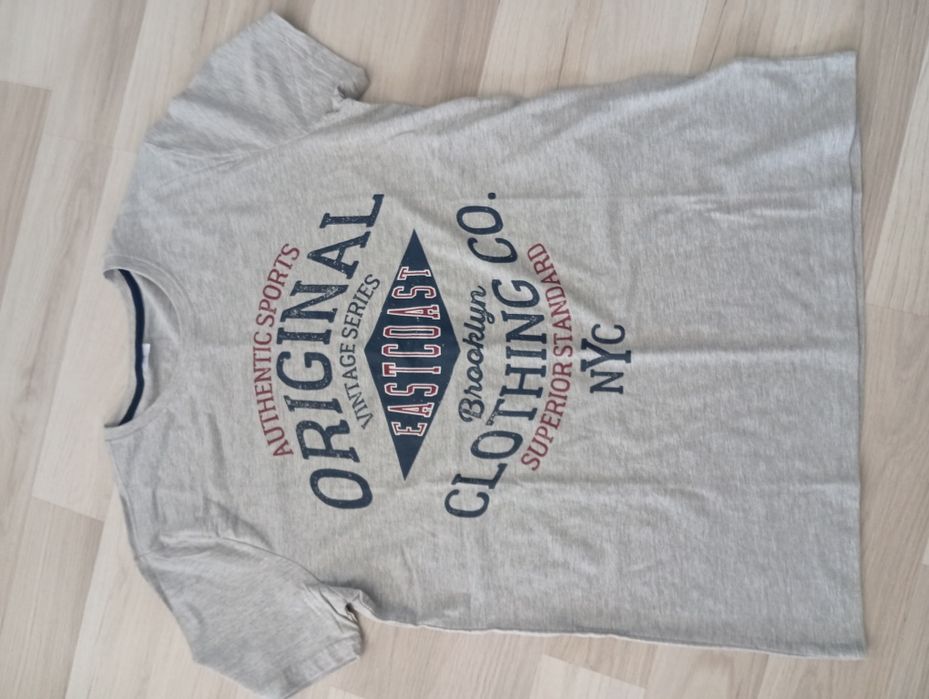 Тениска L размер