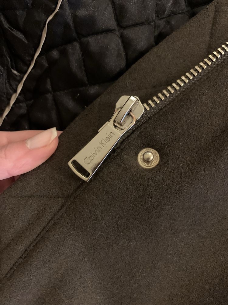 calvin klein зимно яке тип парка тъмнозелено
