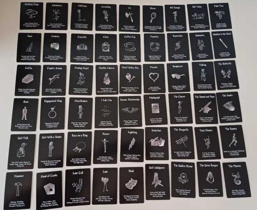 Различни карти таро