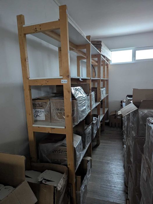 Vand rafturi din lemn