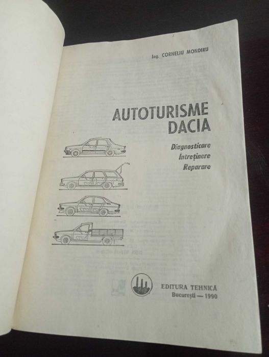 Cartea Manualul Automobile Dacia