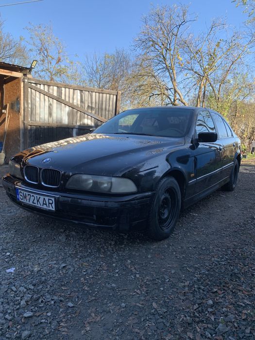 Vand sau schimb 520i