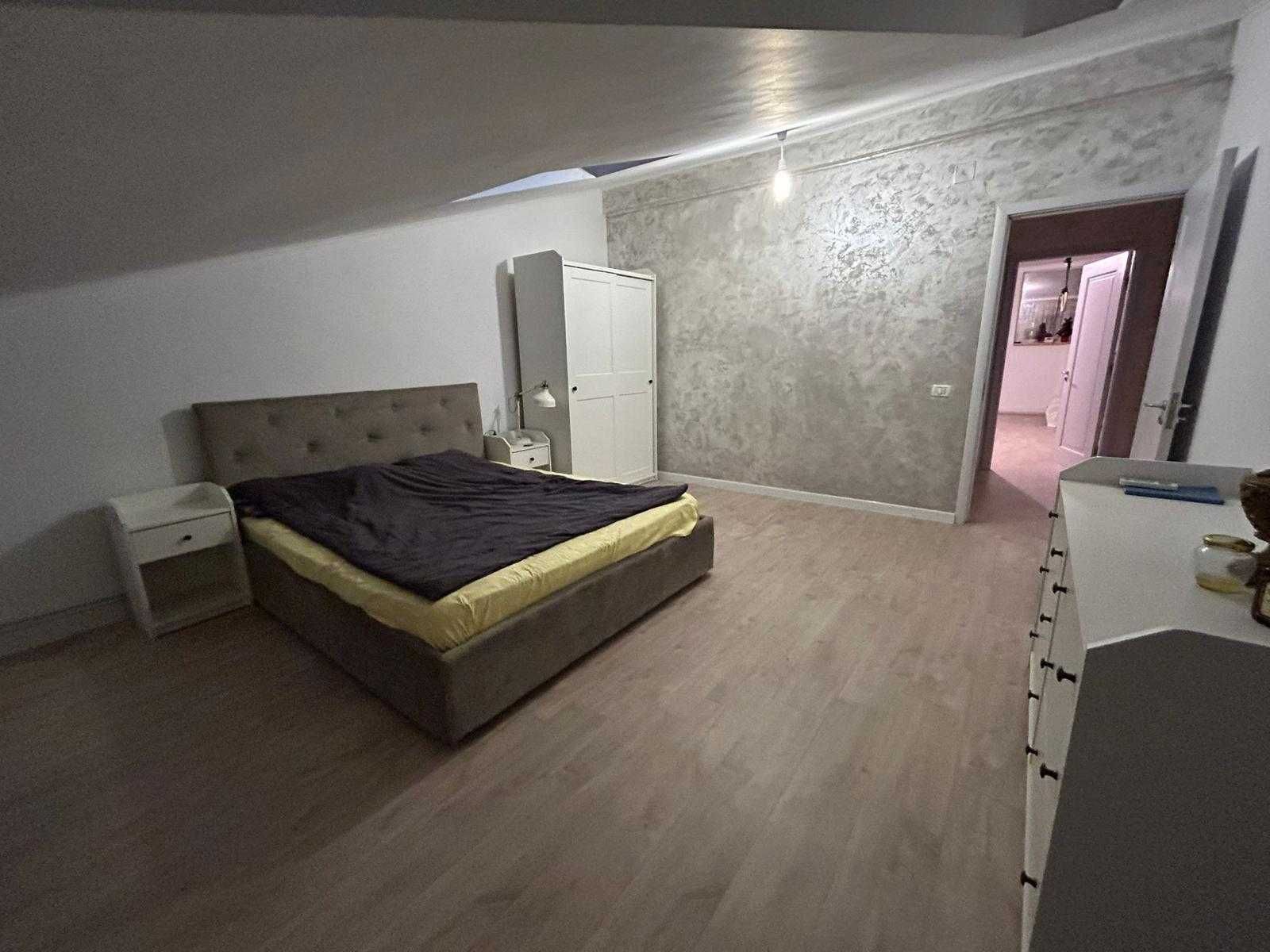 Casa 5 camere cu iesire la 2 strazi, zona Cora Bratianu