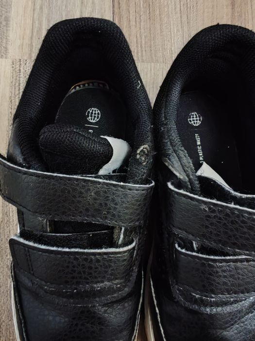 Adidași mărime 27