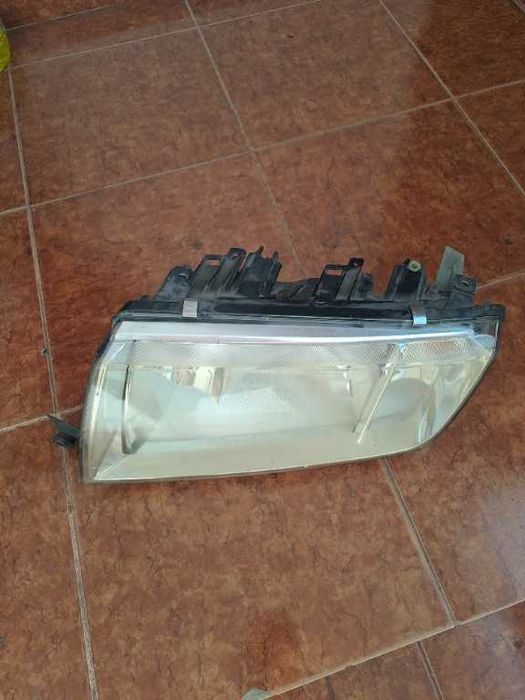 Far stanga Skoda Fabia 1 an 1999-2005