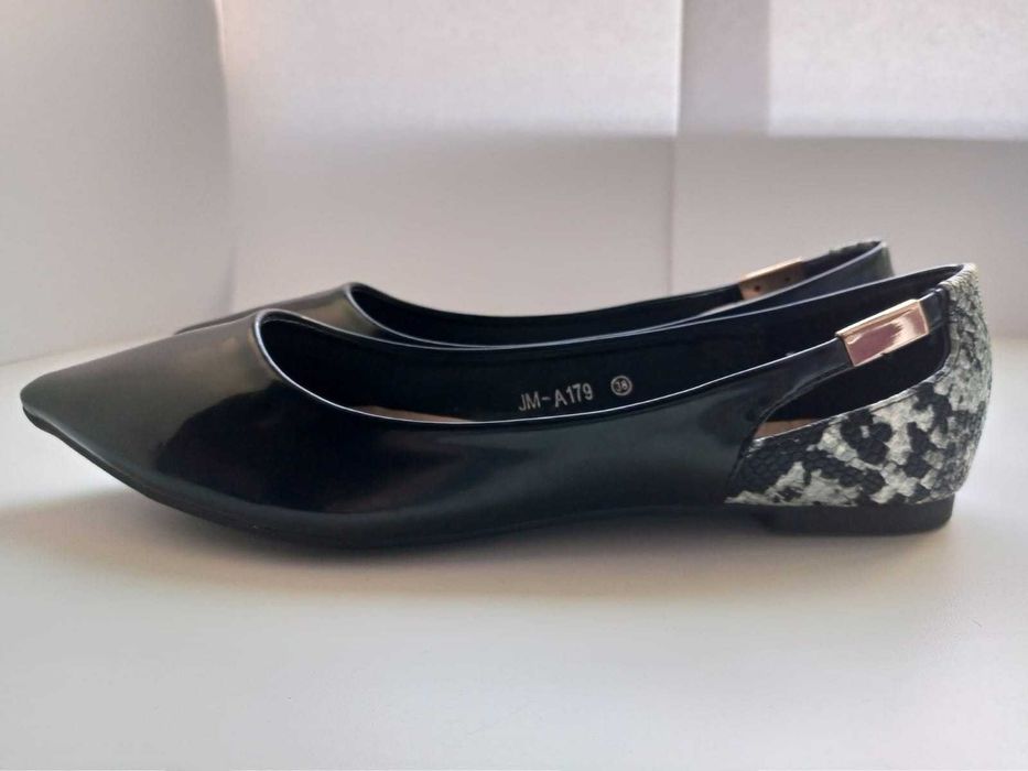 Туфли лодочки. Классические. НОВЫЕ. Размер 37-38.