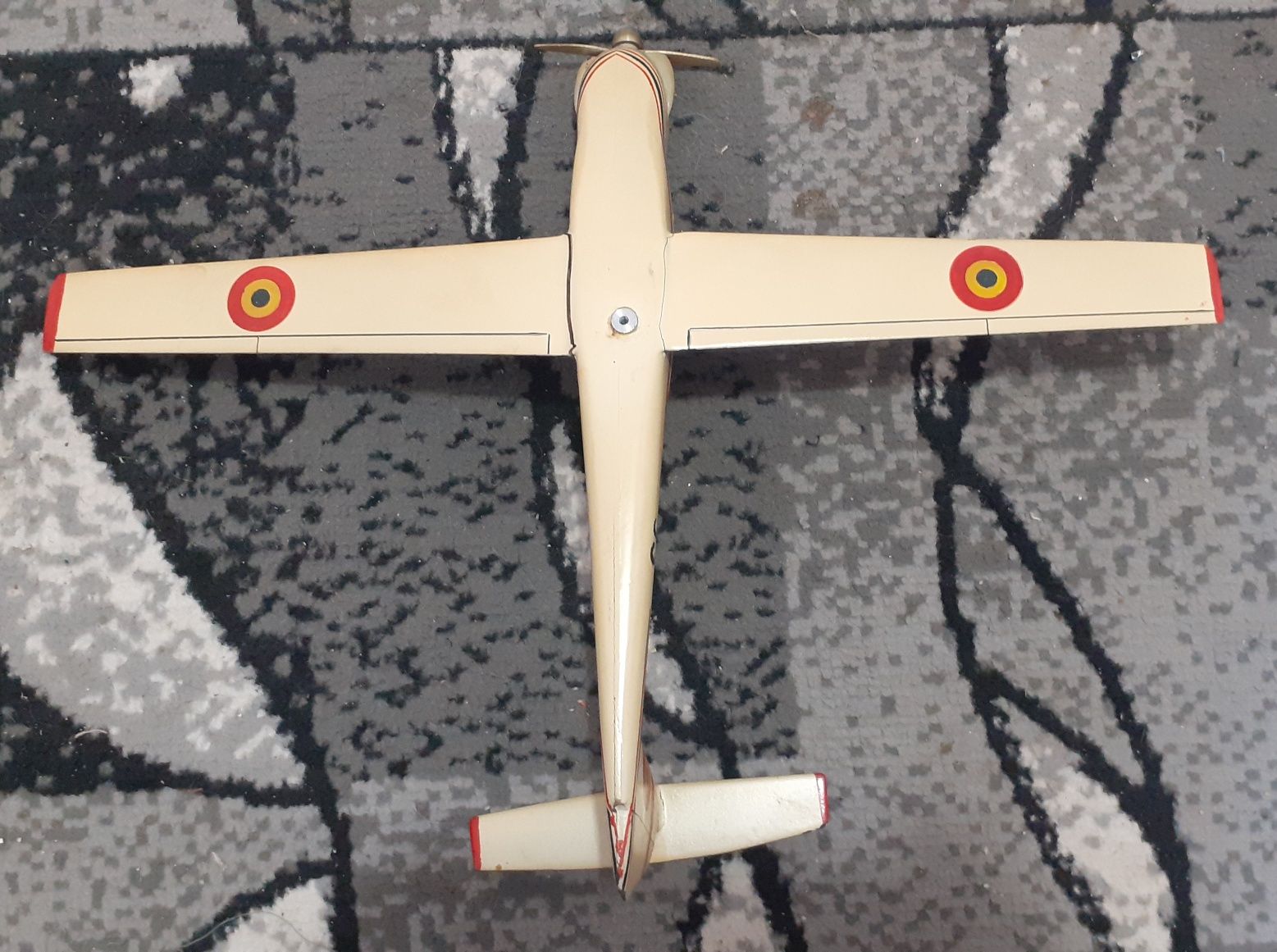 Avion de colecție nu trimit în țară predare personal prefer în centru