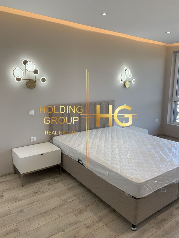 Продава се Тристаен апартамент в Варна, Бриз - 121 кв.м за 2686 €/кв.м - Снимка #4
