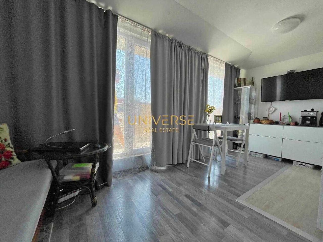 Продава се Двустаен апартамент в к.к. Слънчев бряг - 60 кв.м за 1167 €/кв.м - Снимка #1
