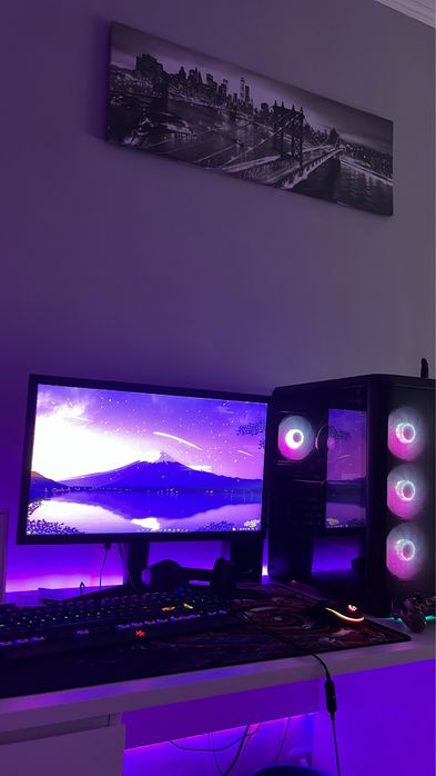 Vand setup complet gaming PC-Monitor- Mouse-Tastarura